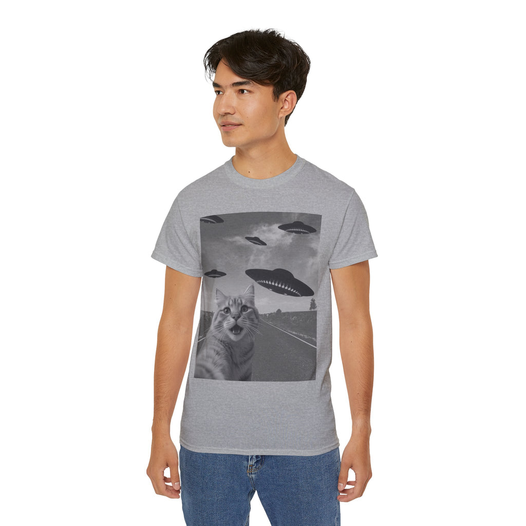 Seflie Cat/Alien Invasion Tee