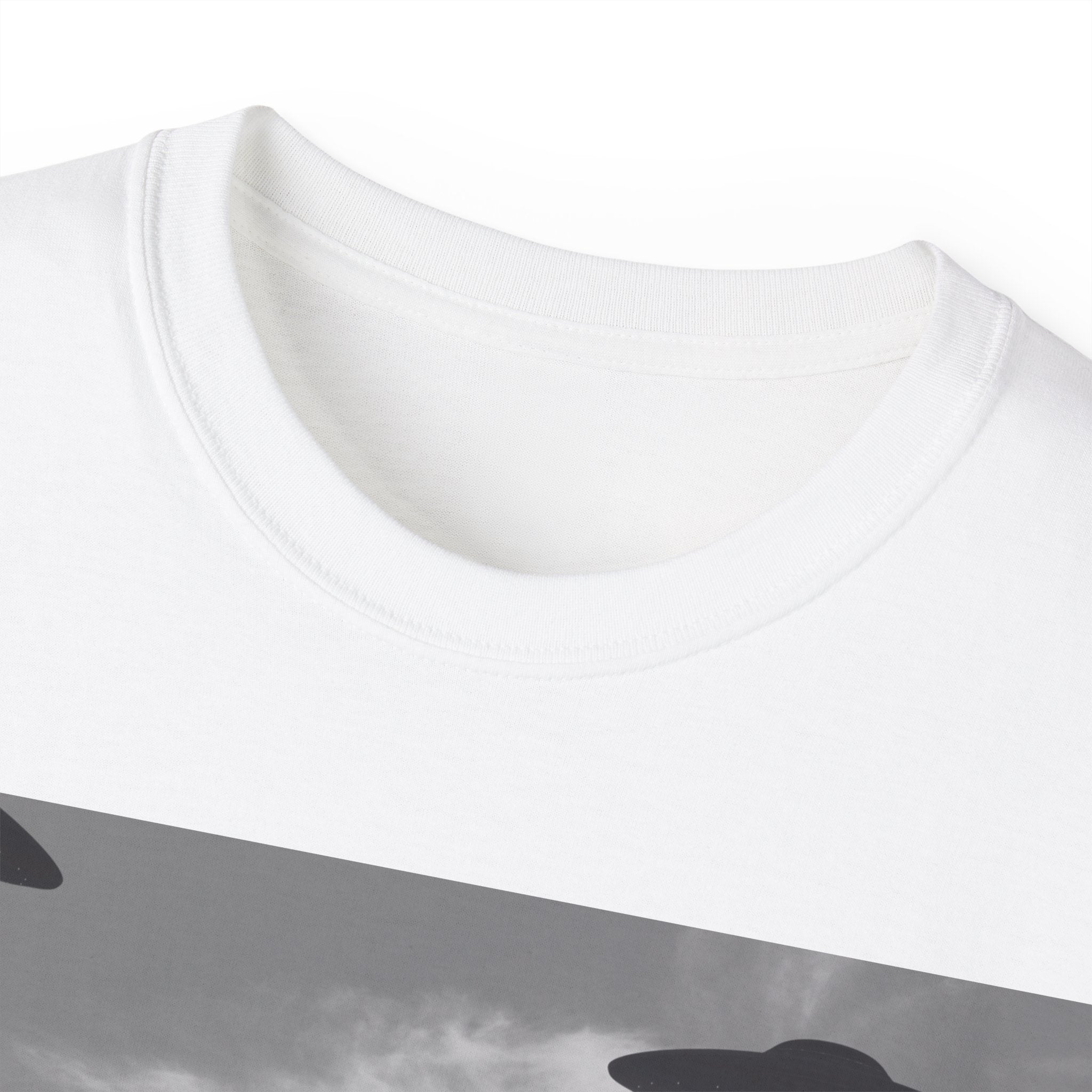 Seflie Cat/Alien Invasion Tee