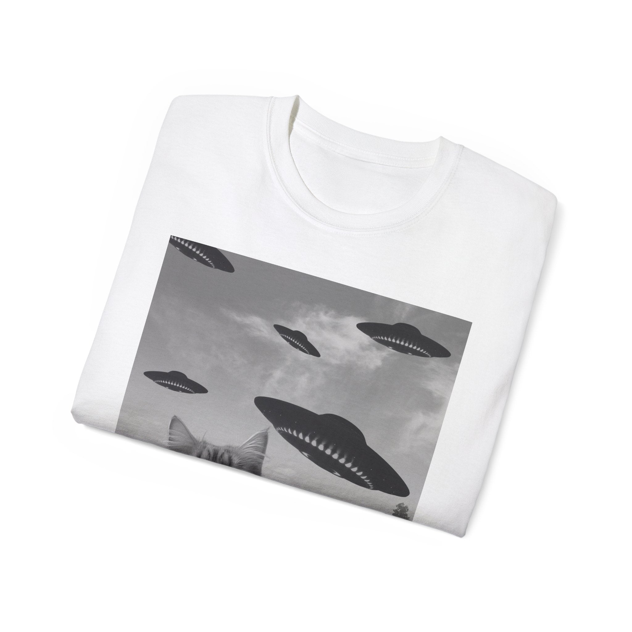Seflie Cat/Alien Invasion Tee