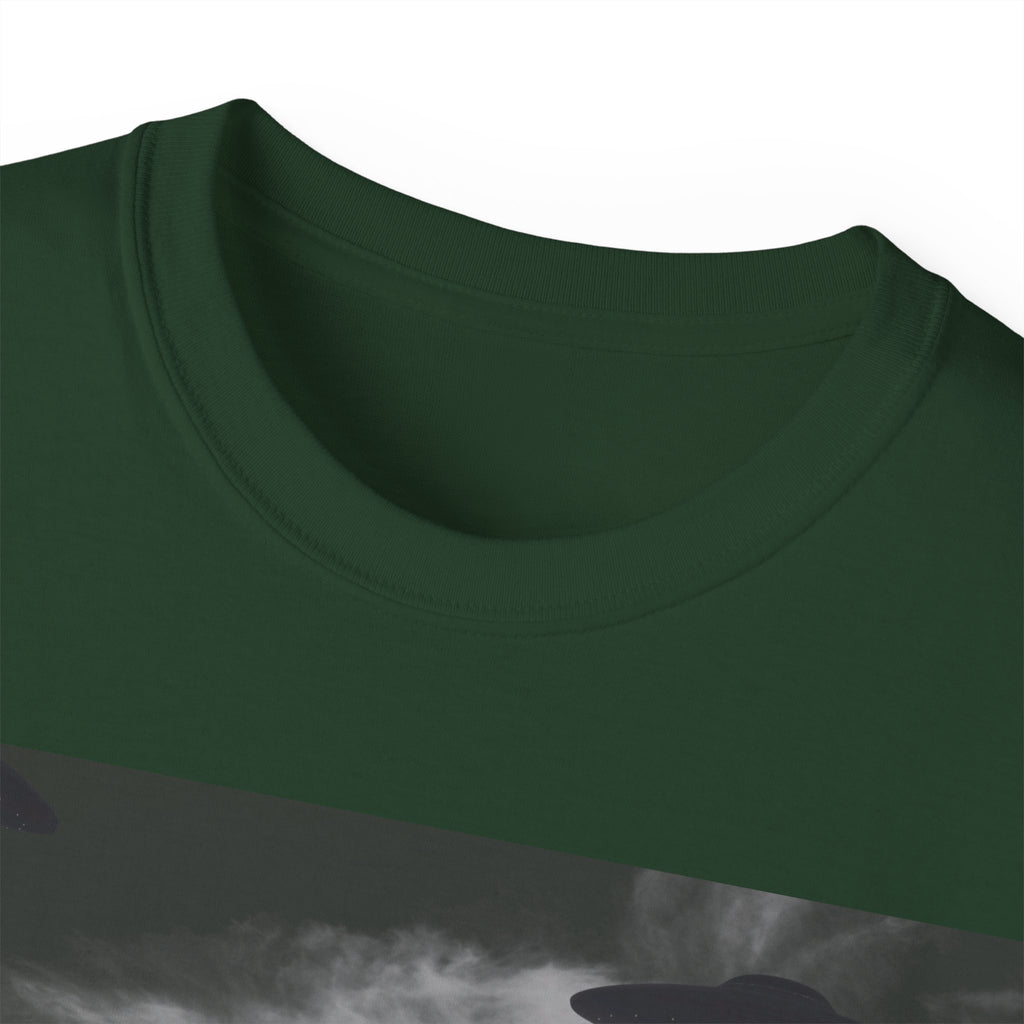 Seflie Cat/Alien Invasion Tee