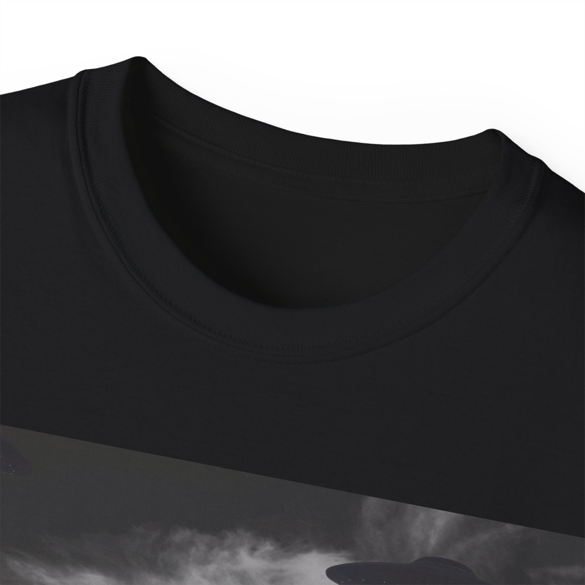 Seflie Cat/Alien Invasion Tee