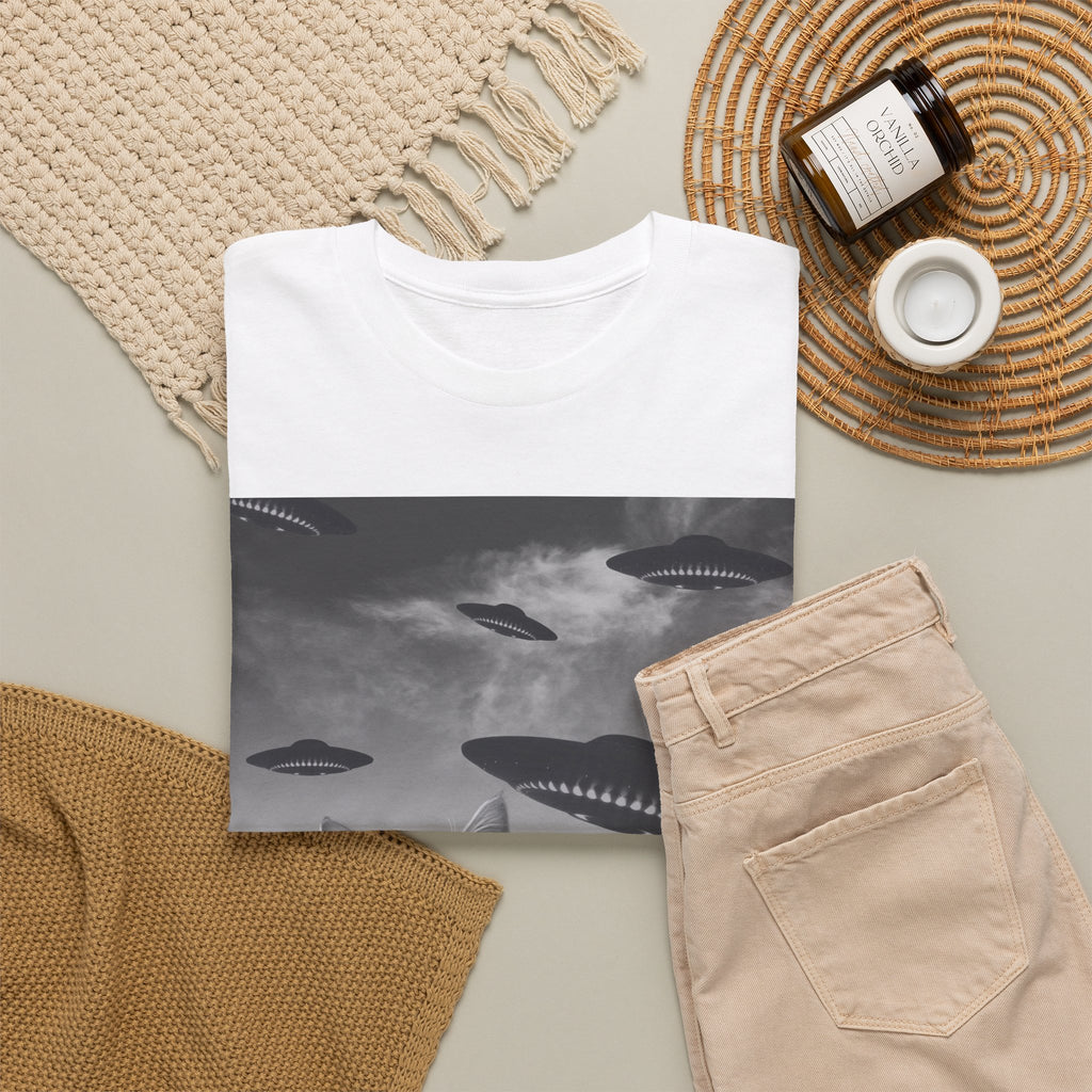 Selfie Cat Alien Invasion T-Shirt – unisex t-shirt by PrintMyDream