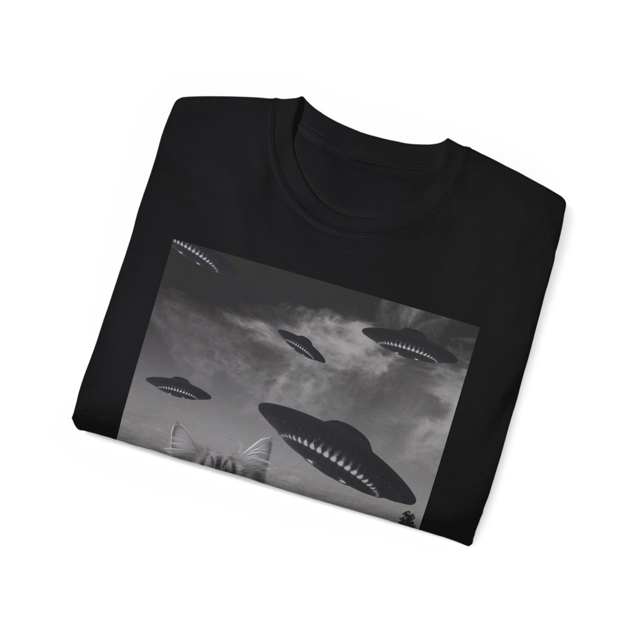 Seflie Cat/Alien Invasion Tee